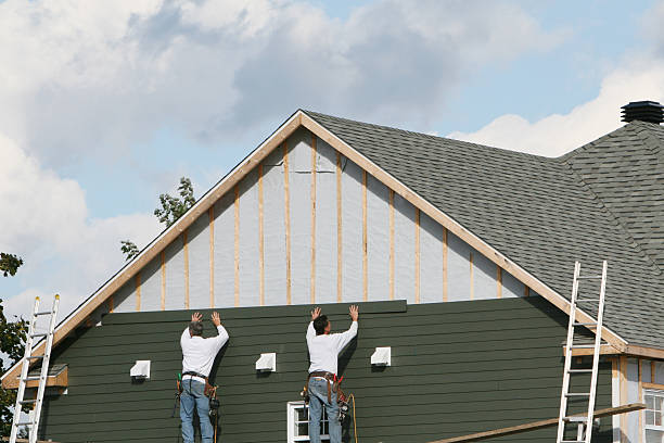 Professional Siding Installation technician working in Fairview, GA